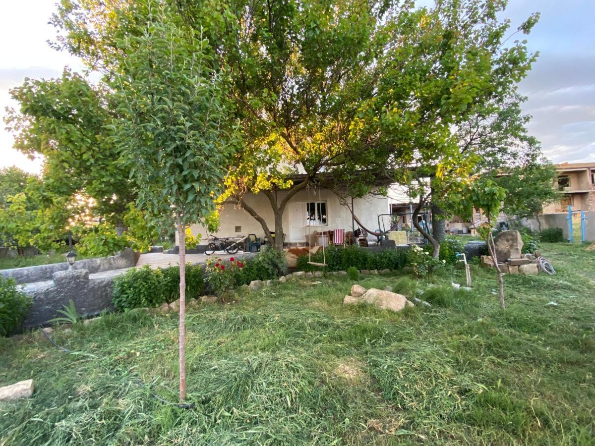 Mamuka'S Guesthouse Удабно Экстерьер фото